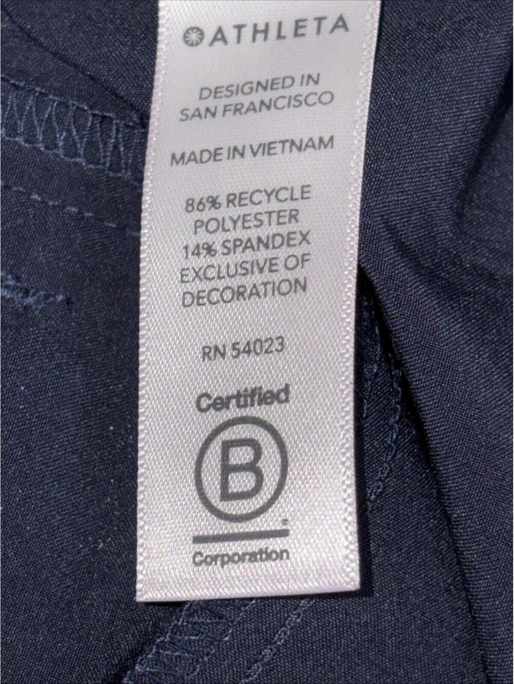 Athleta Navy Stretch Performance Mid Rise Tribeca 7" Bermuda Shorts Size 2 W30" - Picture 6 of 8